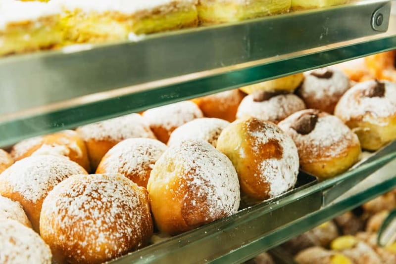 Naples: Guided Street Food Tour with Spritz - When to book and how to prepare