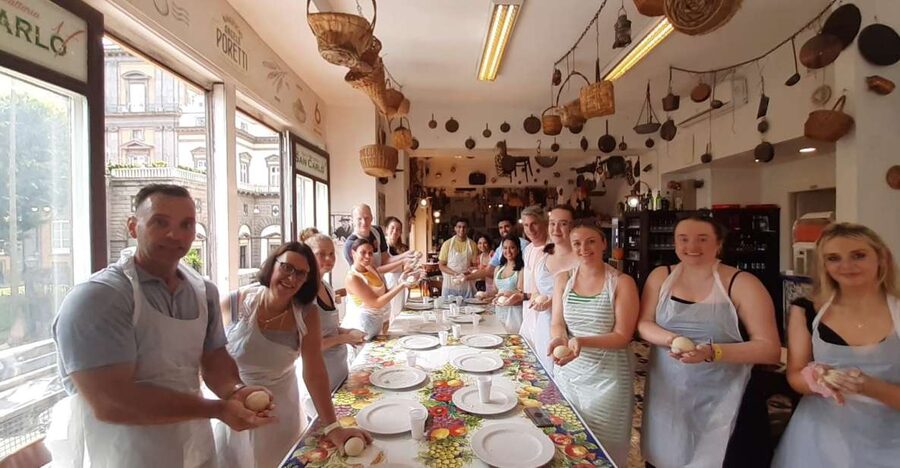 Naples: Neapolitan Pizza and Tiramisù Making Class - Shaping and baking your Margherita