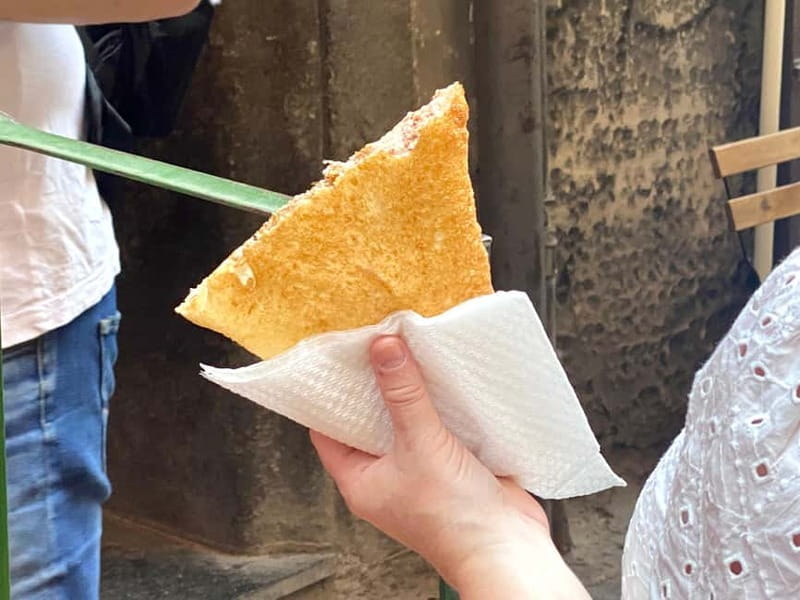 Naples: Old City Center Street Food Tour with Spritz - San Gregorio Armeno and the craft shops