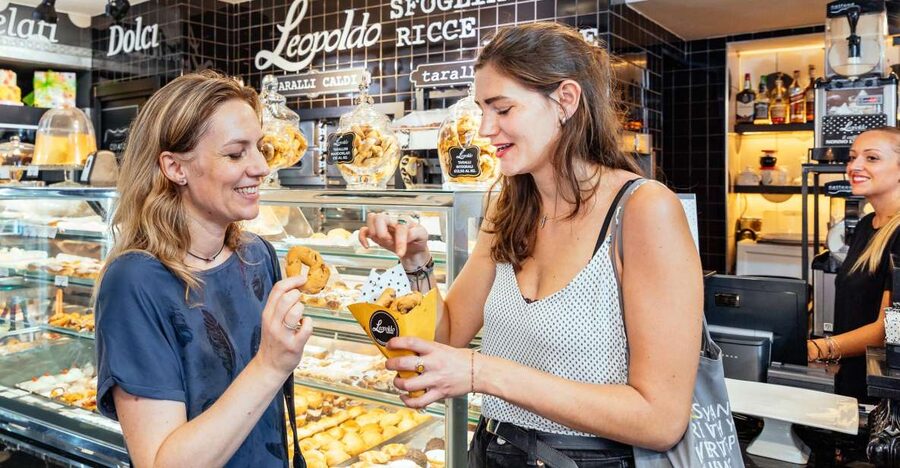 Naples: Private Food Tour – 10 Tastings with Locals - Starting at Dante’s statue in the heart of Naples