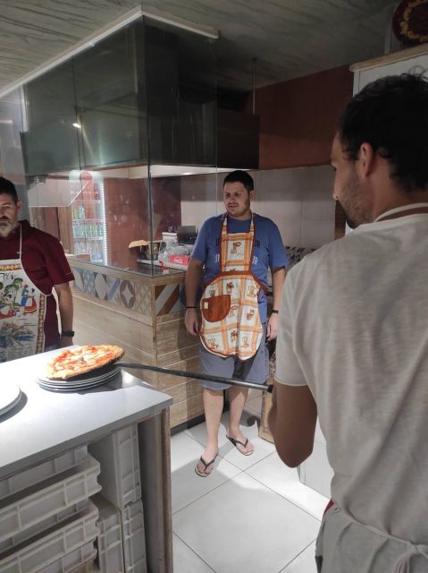 Naples: Small Group Pizza Making with Drink Included - Why the small group matters