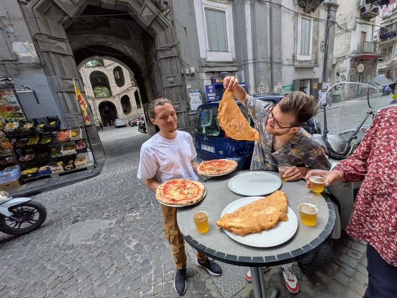 Naples: Street Art, Wine and Food Tasting Walking Tour - Why this Naples food walk feels different