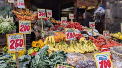 Naples: Street Art, Wine and Food Tasting Walking Tour