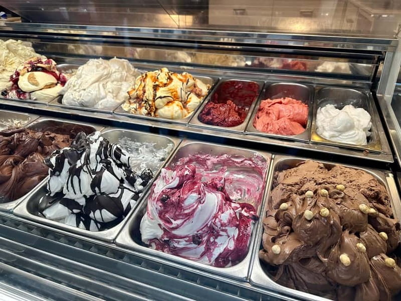 Naples: Street Food and Guided Sightseeing Walking Tour - Key points at a glance