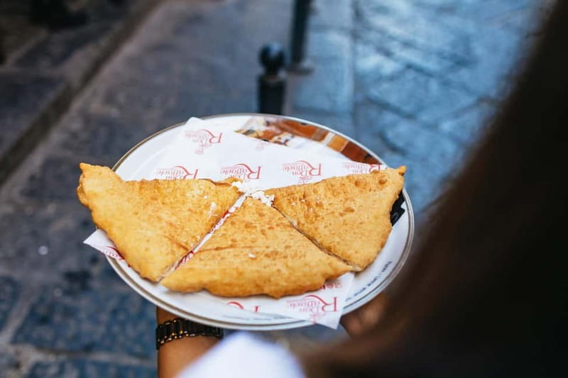 Naples: Street Food Walking Tour with Local Guide - Limoncello, spritz, and a final gelato