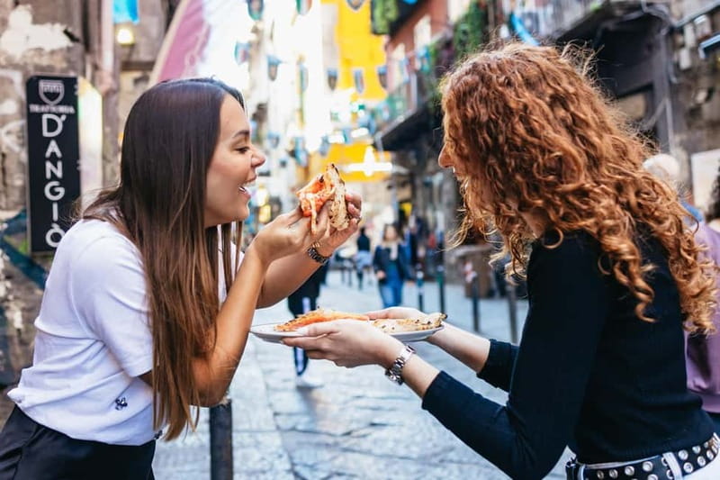 Naples: Street Food Walking Tour with Local Guide - Guides who keep the walk lively