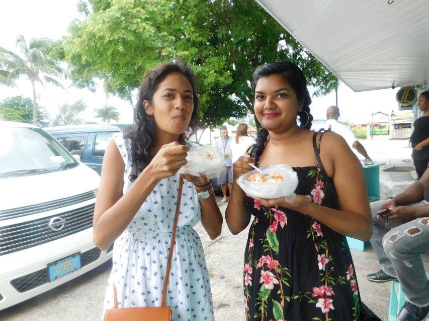 Nassau: Sip, Sample & See, Food & History Bus Tour - Museum, rum cake, rum, and bush tea
