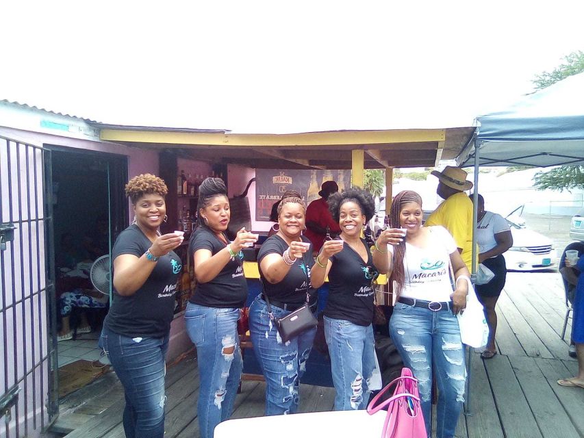 Nassau: Sip, Sample & See, Food & History Bus Tour - What the guides add to the experience