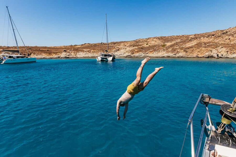 Naxos/ Paros: Sailing Cruise with Food and Drinks - Should You Book It?