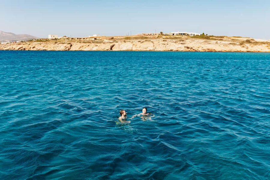 Naxos/ Paros: Sailing Cruise with Food and Drinks - Seasickness, Weather, and Comfort