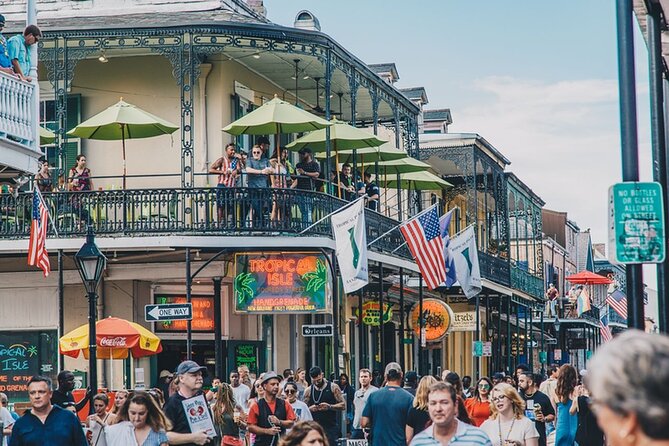 New Orleans French Quarter Food Tour: Cajun, Creole and Culture - The guides shape the experience