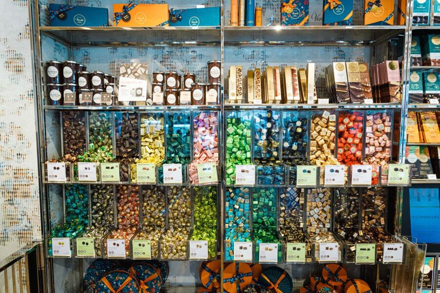 New York City: 2-Hour Chocolate Tasting Tour - Washington Square Arch is the right starting point