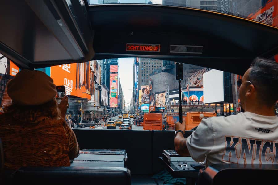 New York City: Bustronome Gourmet Dinner Tour - A restaurant that rolls through New York