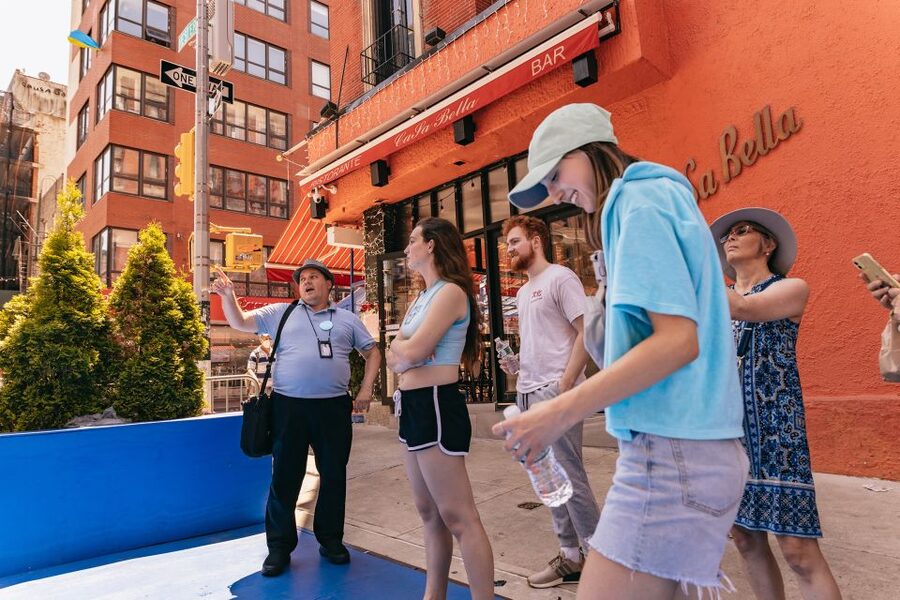 New York City: Little Italy Italian Food Tasting Tour - Pace, groups, languages, and accessibility