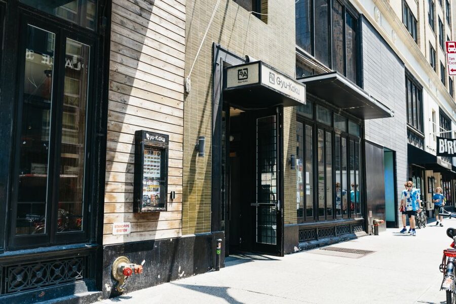 New York City's Hell's Kitchen: Walking Food Tour - Five stops, five very different bites