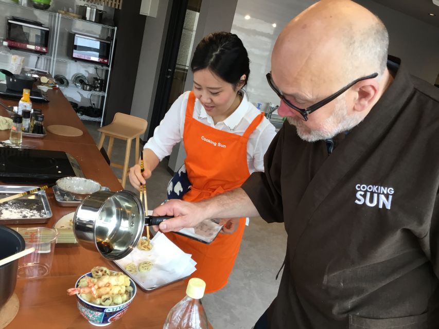 Nishiki Market Food Tour with Cooking Class - From market stall to cooking studio