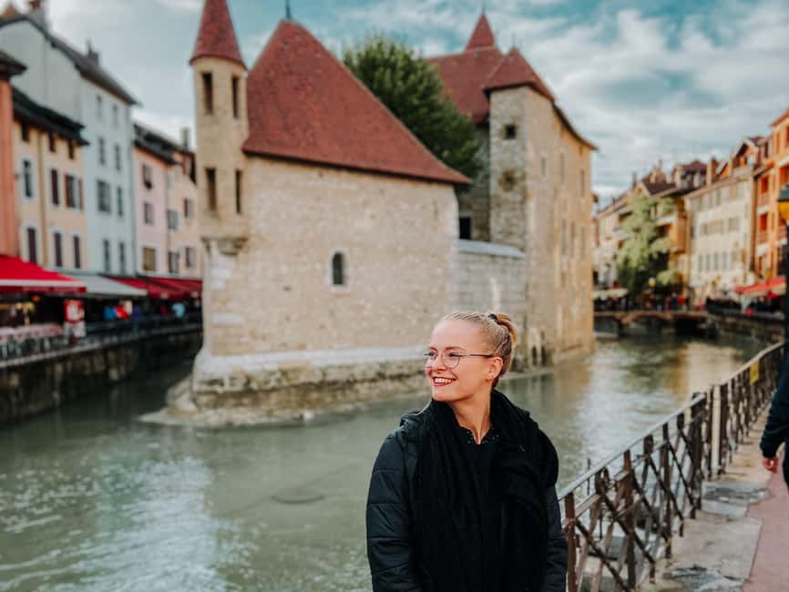 No Diet Club - Unique Food Tour in Annecy with many Tastings - Guides who make the walk feel local