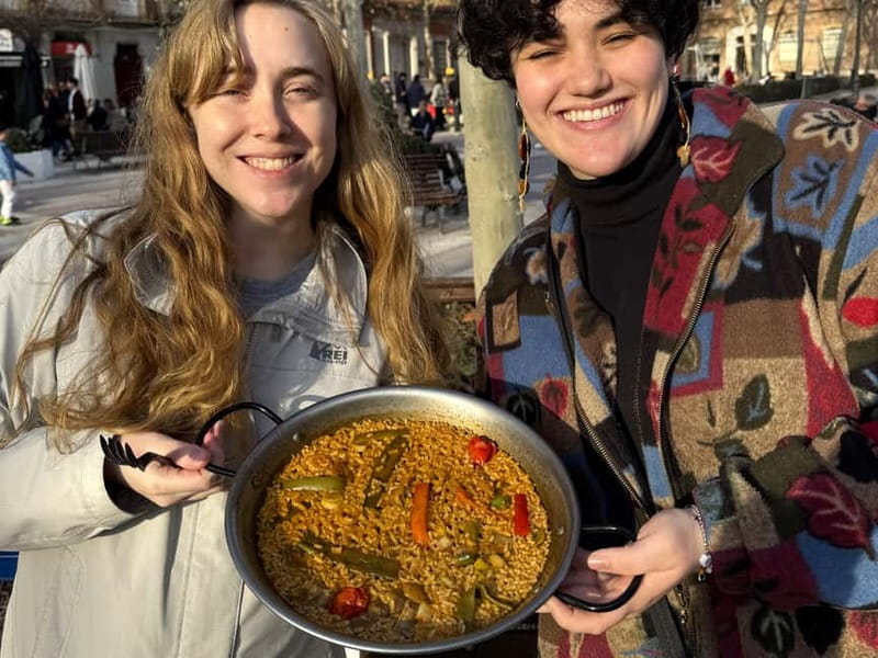 No Diet Club - Unique local Food Tour in Madrid ! - How social the three-hour format feels