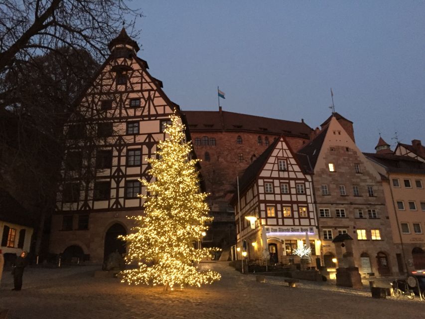 Nuremberg: Christmas City Culinary Tour - Hauptmarkt and the famous Christkindlesmarkt