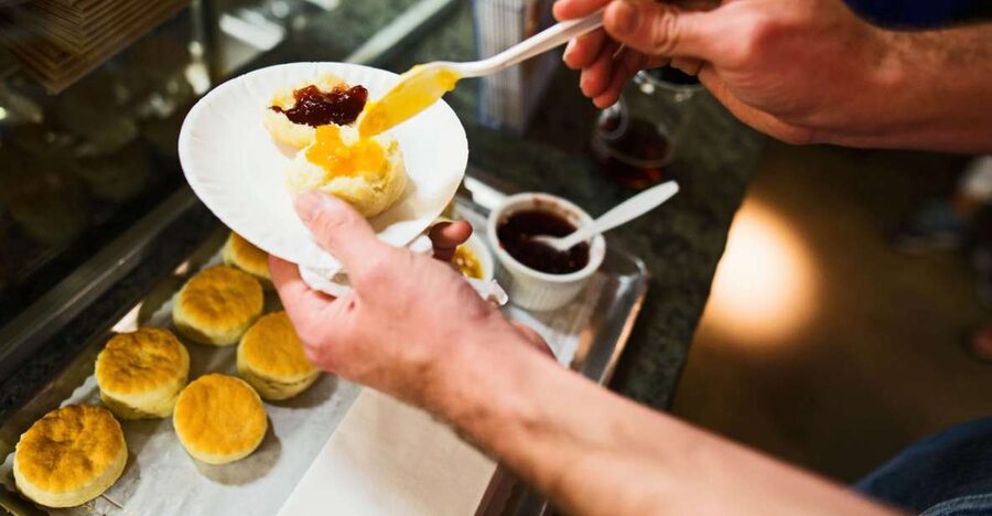 NYC: Chelsea Market & High Line Food & Culture Walking Tour - Buon’Italia brings Italian specialties and a crostata