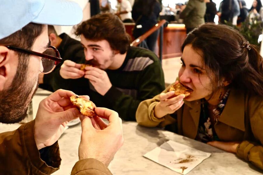 NYC: Chinatown & Little Italy Food Tour with 8 Tastings - The guides make the difference