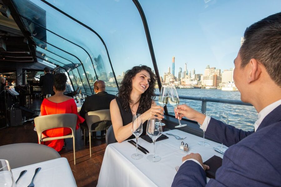 NYC: Christmas Eve Gourmet Brunch or Dinner Harbor Cruise - Is this Christmas Eve cruise worth booking?