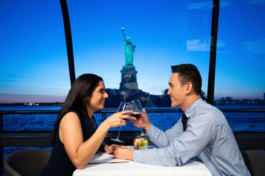 NYC: Christmas Eve Gourmet Brunch or Dinner Harbor Cruise - A Christmas Eve meal with New York in every window