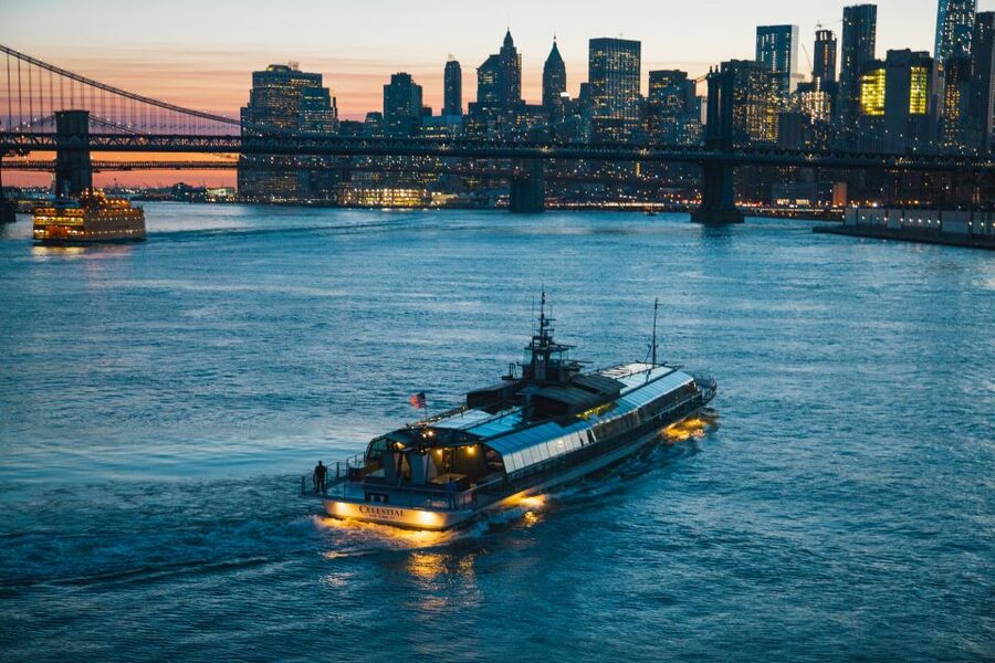 NYC: Christmas Eve Gourmet Brunch or Dinner Harbor Cruise - Practical advice for a smoother Christmas Eve