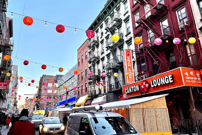 NYC: Greenwich Village Food Tour with 6 Locals Favorites Dishes - Who should book this Greenwich Village tour?