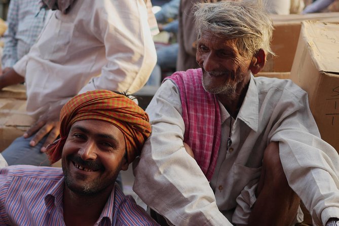 Old Delhi Street Food Tour - Meeting Rahul at Chawri Bazar