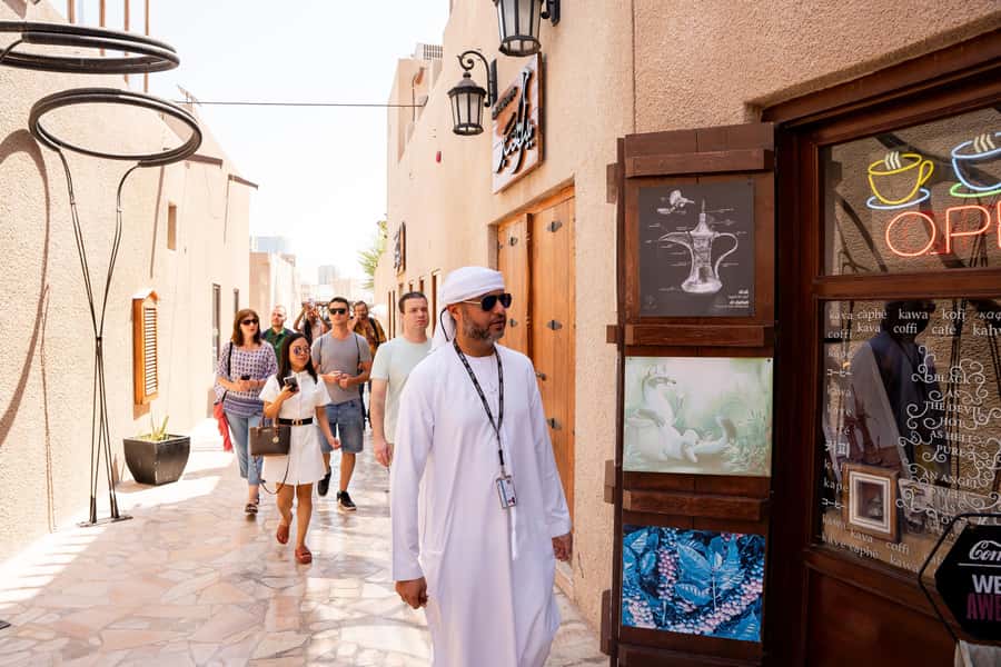 Old Dubai Guided Tour With Photographer: Souks & Street Food - Starting with coffee at Al Khayma Heritage House