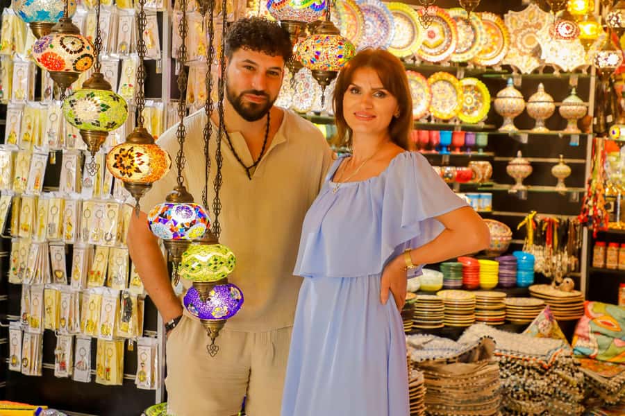 Old Dubai Guided Tour With Photographer: Souks & Street Food - Al Seef Mosque and the creek promenade