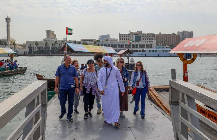 Old Dubai Historic Guided Tour: Creek, Street Food & Souks - Spice Souk smells and Gold Souk sparkle