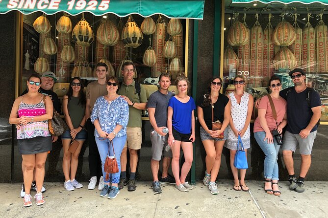 Original NYC Guided Food Tour of Chinatown and Little Italy - Finishing with cannoli near Ferrara Bakery
