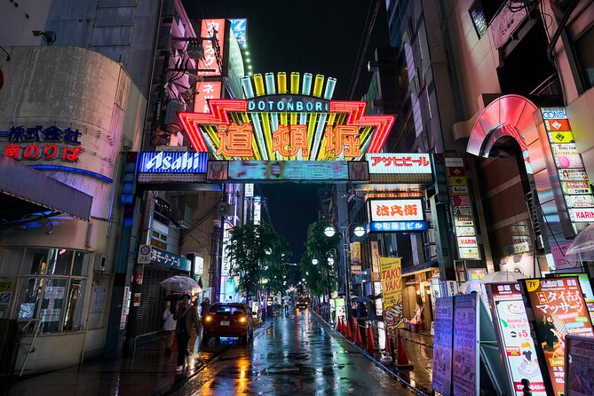 Osaka: Guided Food Tour with 12 Dishes at 4 Local Eateries - Guides make the difference