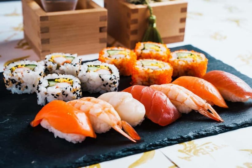 Osaka: Roll and Authentic Sushi Making Class in Dotonbori - Key Points Before You Book