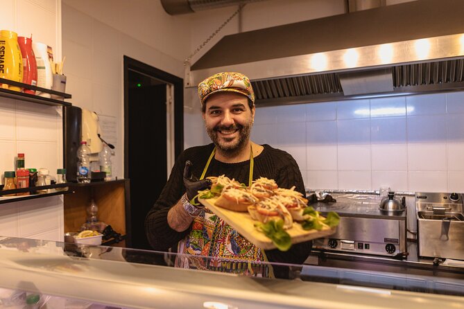 Palermo Evening Food & Wine Tour with Eating Europe - Cannolo at Pasticceria Costa
