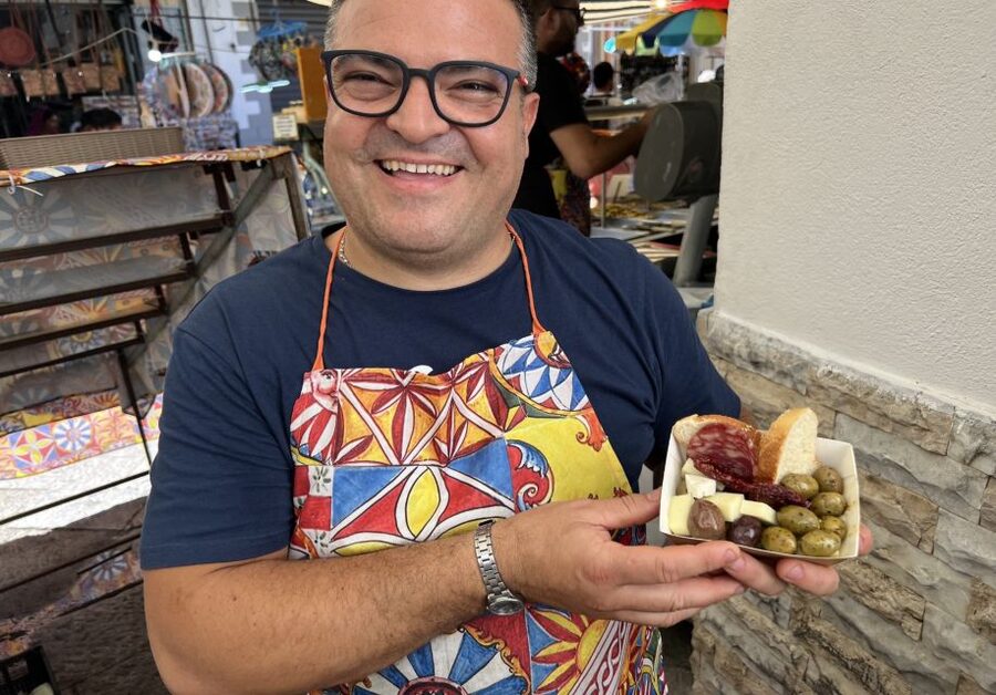 Palermo: Food Tour of 9+ Tastings, Arancini, Cannoli & More - Palermo makes more sense one bite at a time