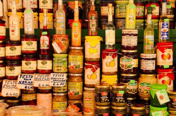 Palermo Original Street Food Walking Tour by Streaty - Palermo through panelle, arancine, and market stalls