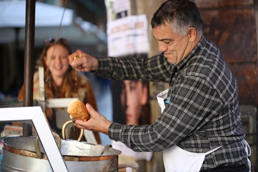 Palermo: Street Food and Local Market Tasting Tour - What the guides add to the three hours