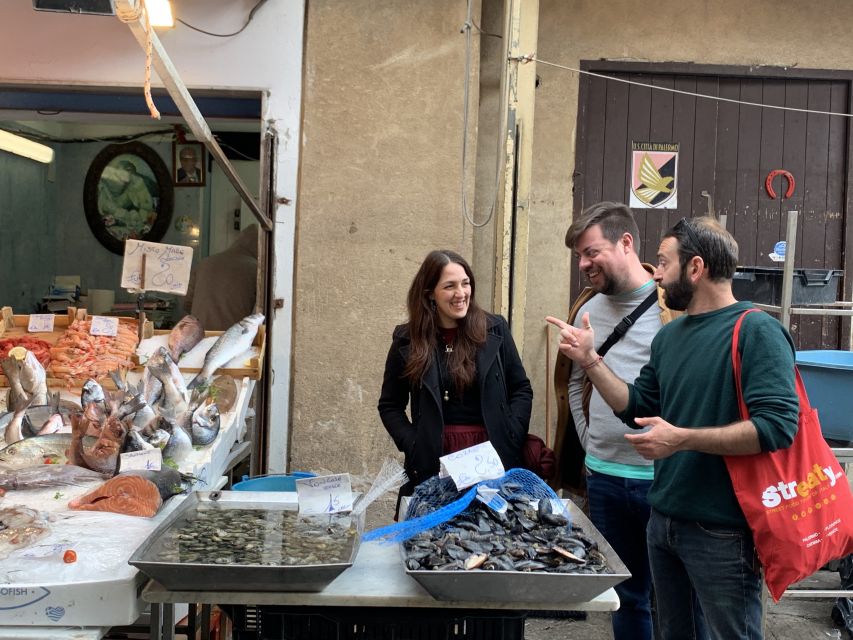 Palermo: Street Food and Local Market Tasting Tour - The arancina stop sets the tone