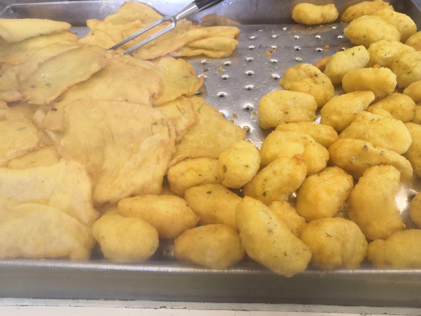 Palermo: Street Food Walking Tour at Sunset - The first bites: granita, sfincione, and fried classics