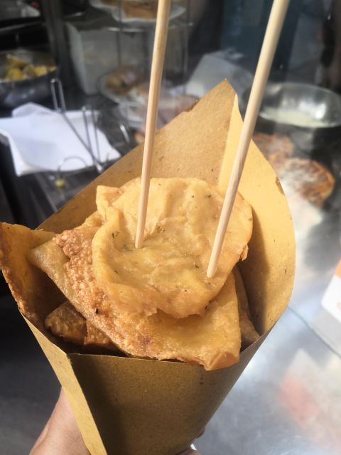 Palermo: Street Food Walking Tour at Sunset - A sweet finish with cannoli, gelato, or another Sicilian dessert