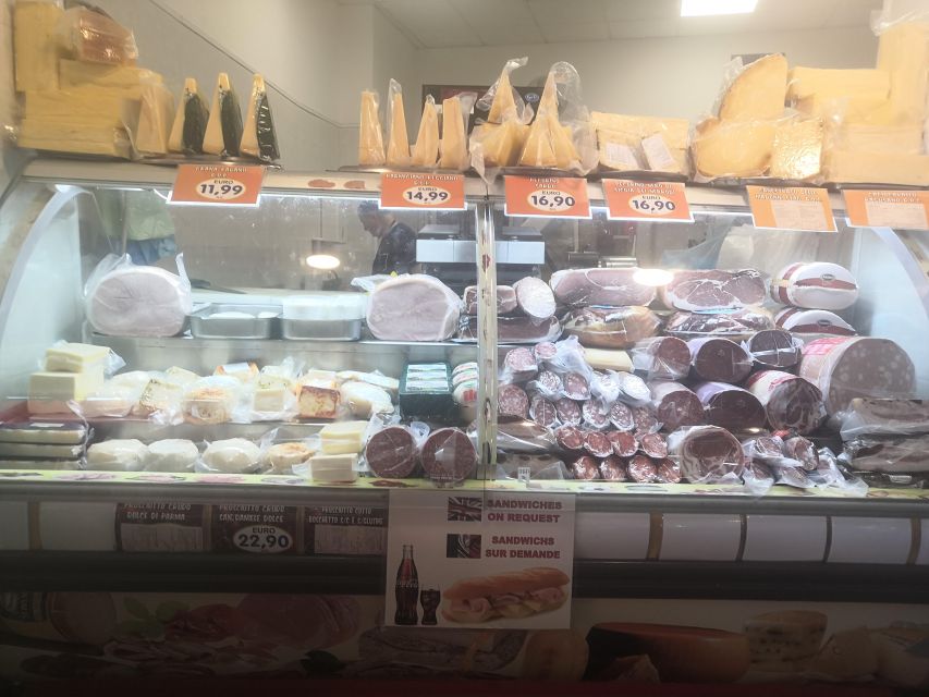 Palermo: Street Food Walking Tour at Sunset - What the guides add to the evening
