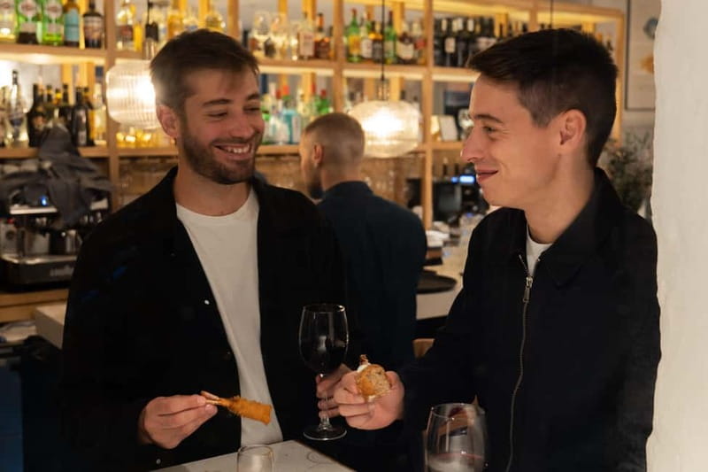 Palma de Mallorca: Gourmet Tapas and Wine Tour - Bodega Mayor: the uneven stop