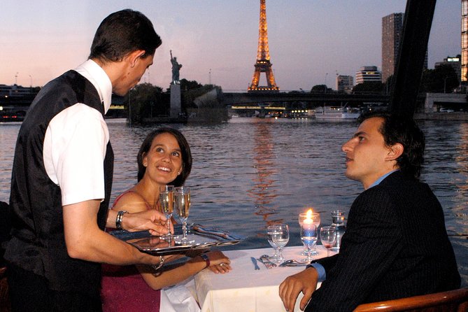 Paris 3-Course Gourmet Dinner and Sightseeing Seine River Cruise - What this Seine dinner cruise actually feels like