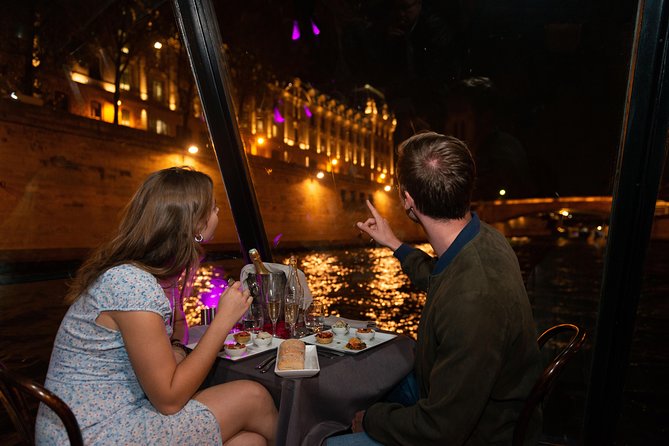 Paris 3-Course Gourmet Dinner and Sightseeing Seine River Cruise - Window seats, table spacing, and the best place to sit