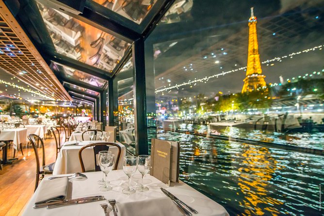Paris 3-Courses Gourmet Dinner Seine River Cruise with Champagne - A Paris dinner with the city as your backdrop