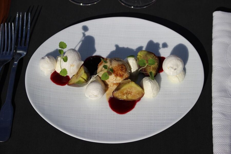 Paris: Bustronome Gourmet Dinner Tour - What the three-hour route actually gives you