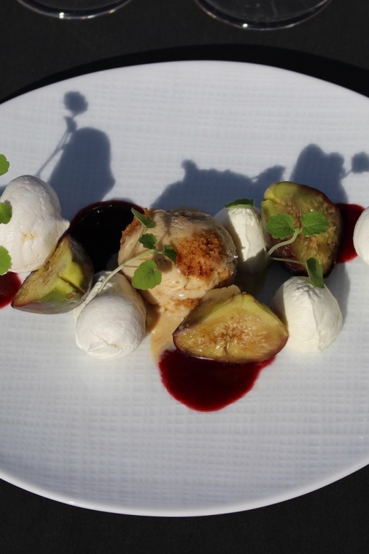 Paris: Bustronome Gourmet Lunch Tour - A four-course lunch with Paris passing overhead